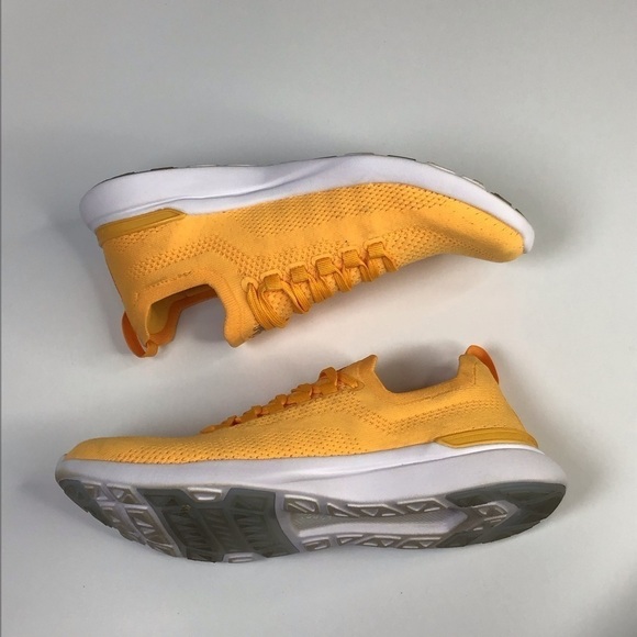 APL TechLoom Breeze in Mango Size 8. - Picture 7 of 11